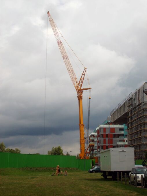 Building Crane