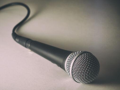 Microphone