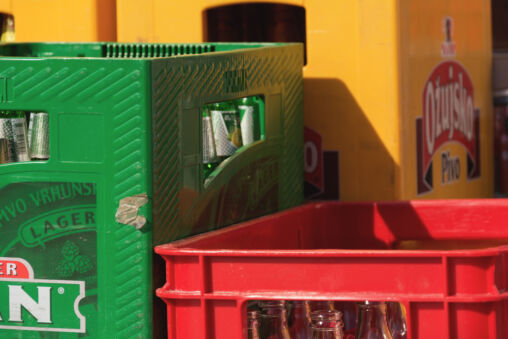 Beverage crates